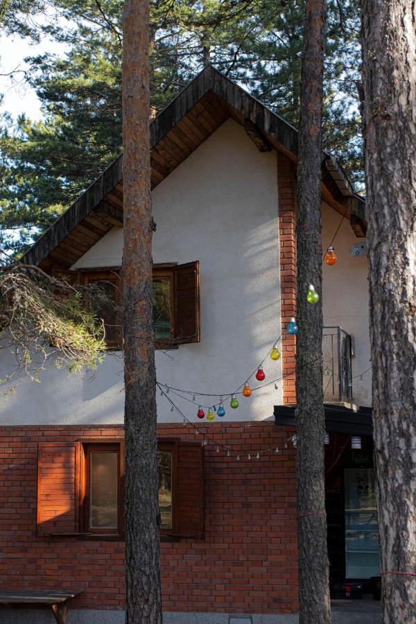 Rustic Home Tara คาลูแยร์สแก บาเร ภายนอก รูปภาพ